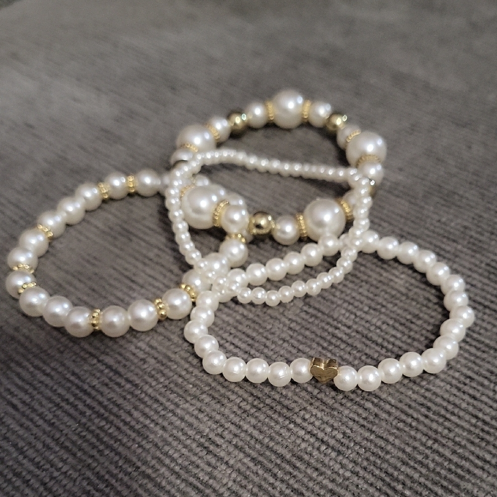 Elegant Pearl Bracelet Set